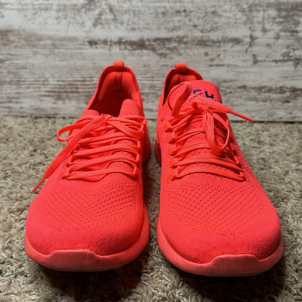 APL ATHLETIC PROPULSION LABS Techloom Breeze Impulse Red & Blue Haze size 11